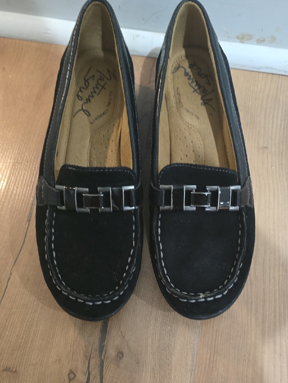 Natural soul Suede leather womans size 8 black shoes flats 8 casual wear
